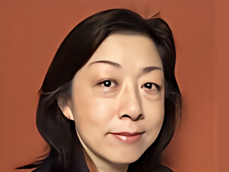 新岡 優子