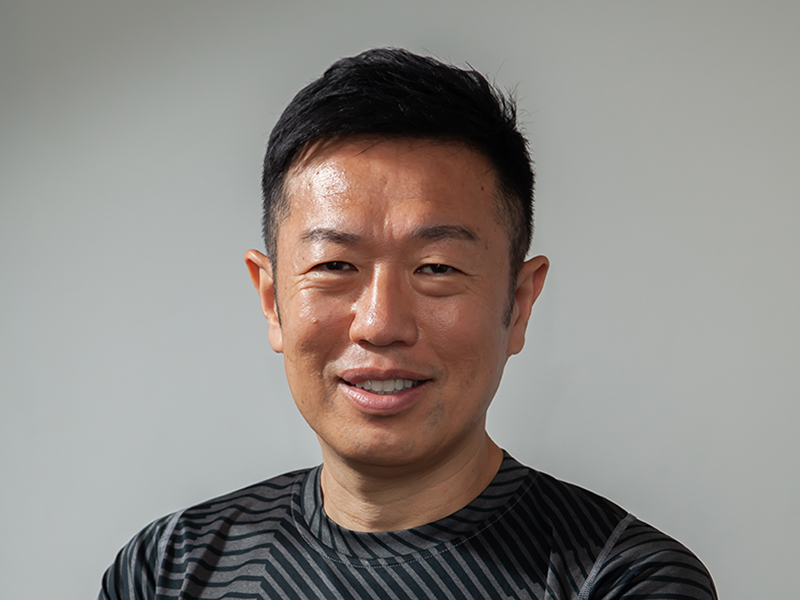 中野ジェームズ 修一