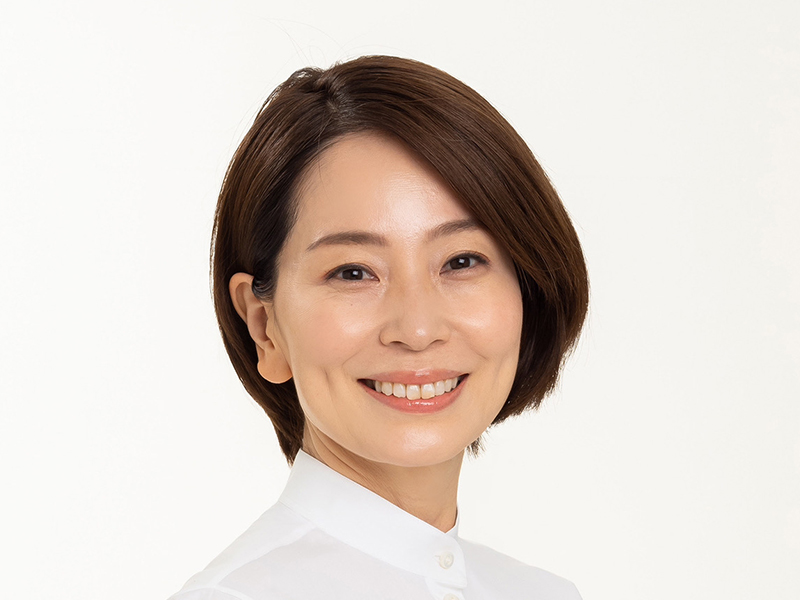 西任 暁子