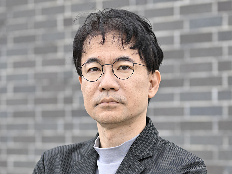 先崎 彰容