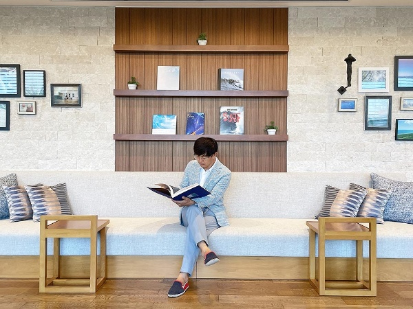 年間1000冊以上のビジネス書を読む土井英司さんに、読んでおくべきベストセラーを厳選してもらった 年間1000冊以上のビジネス書を読む土井英司さんに、読んでおくべきベストセラーを厳選してもらった