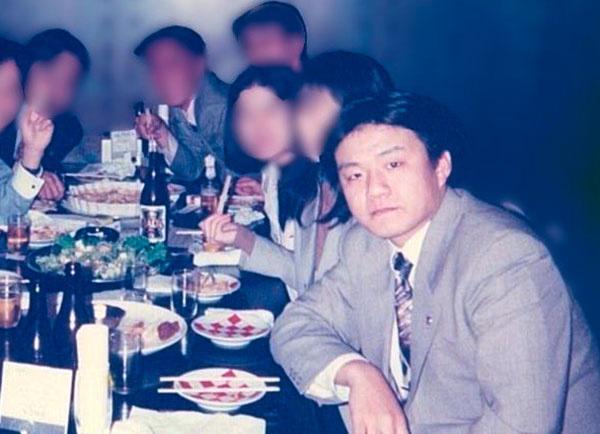 P&Gの日本法人に入社して間もない頃の森岡(写真提供=刀)