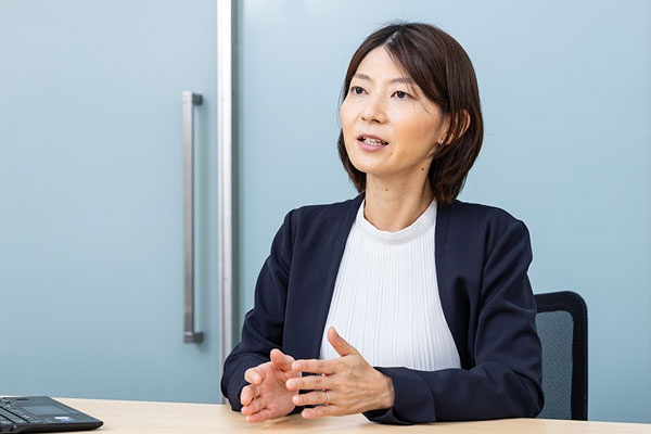 ニップンのマーケティング推進部の石倉あすみ氏(写真=北山 宏一)
