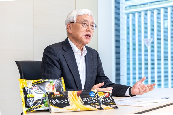 ニップンの前鶴俊哉社長(北山宏一)