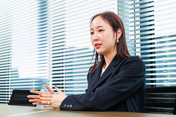 「誇りを持って自分の強みを磨いていこうと思う」と話す芦田真知子さん(写真=北山 宏一)