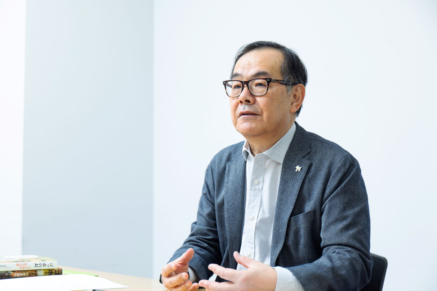 西洋美術史家で成安造形⼤学名誉教授の千速敏男さん