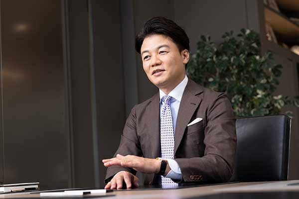 弁護士ドットコム代表取締役社長兼CEO、元榮太一郎(写真=的野 弘路)
