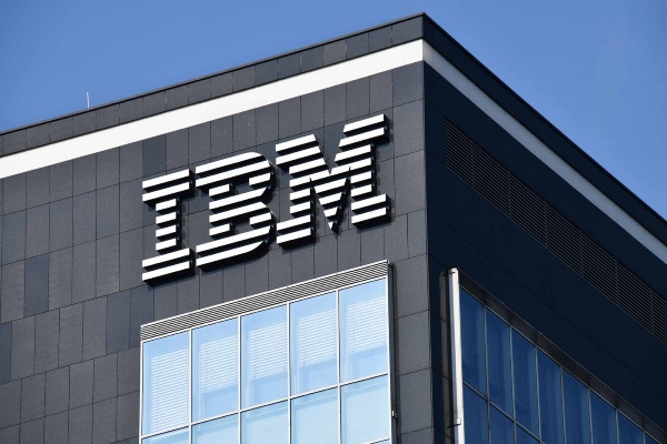 ラピダスはIBMの技術を使って2ナノの半導体をつくる(写真:nmann77/stock.adobe.com)
