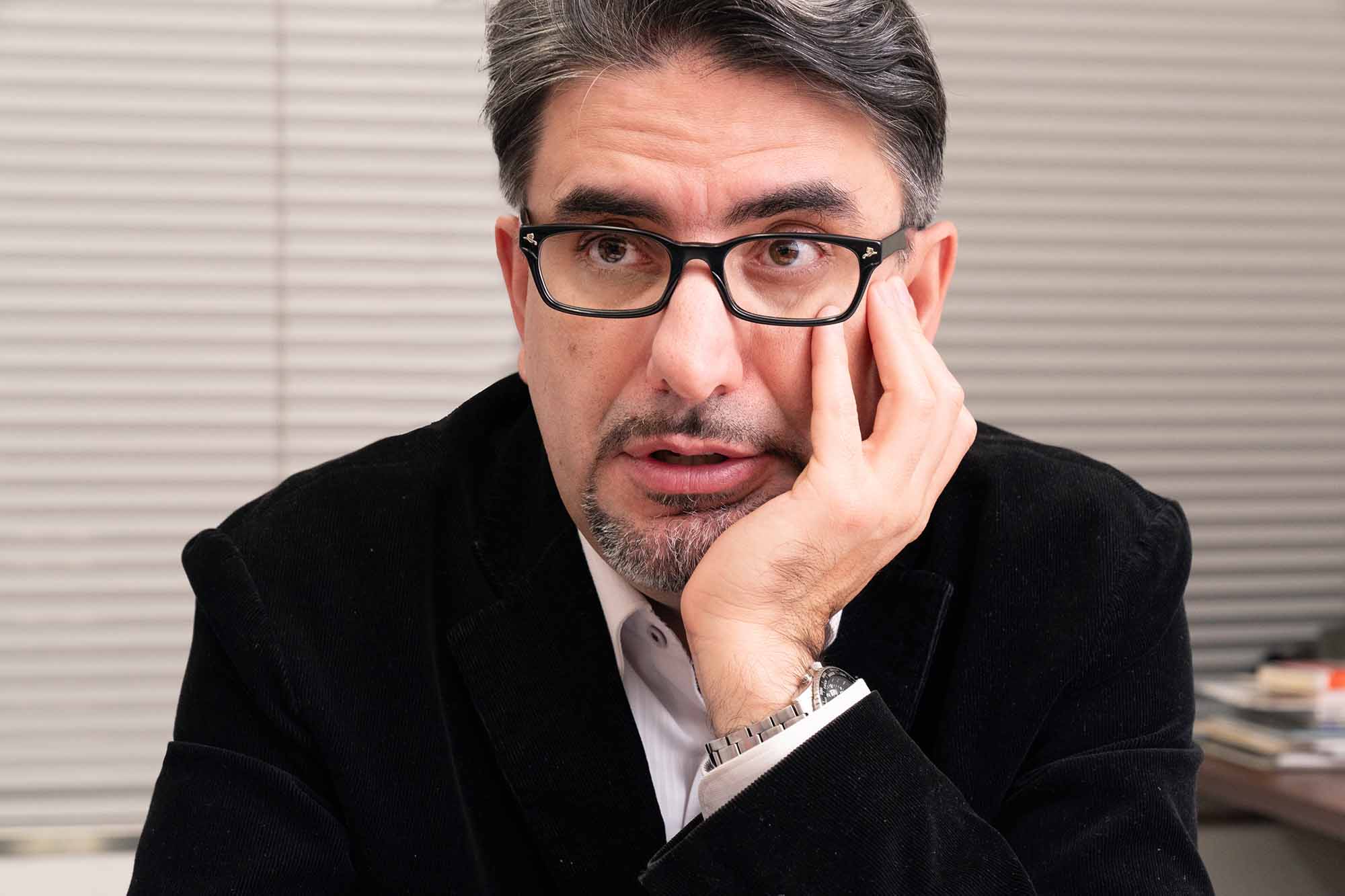 ｢マーケットの流行の循環を見越して投資するのも一つの方法です｣と話すエミン・ユルマズさん