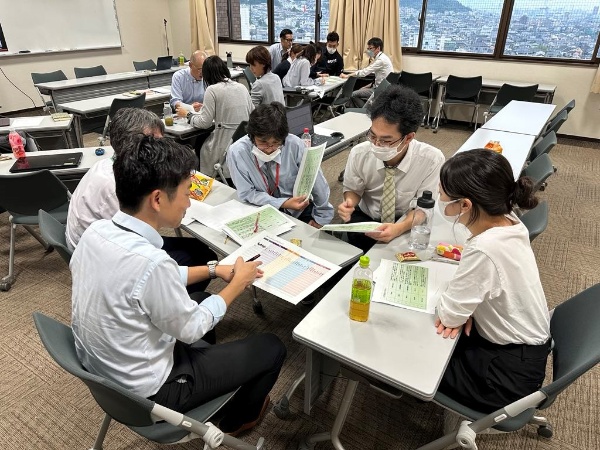 四條畷学園で行われた研修(チーム・コーチング)(写真提供:四條畷学園)