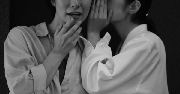 「嘘」はたいてい、お互いの共同作業だ(写真:Shutterstock)