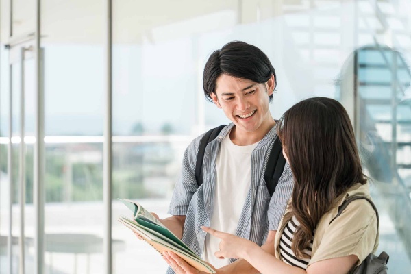 大学でキャンパスライフを過ごす人は年々上昇傾向(写真:buritora/stock.adobe.com)