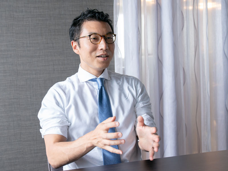 レブコム会田武史CEO、茶道と事業で「感性に響くコミュニケーション」を