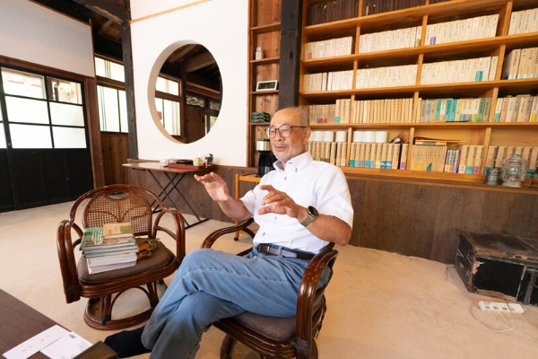 「海外生活を経て日本文化を学びたいと思い、55歳で裏千家茶道を始めました。現在は千葉・鴨川市の稽古場で学びを続けています」
