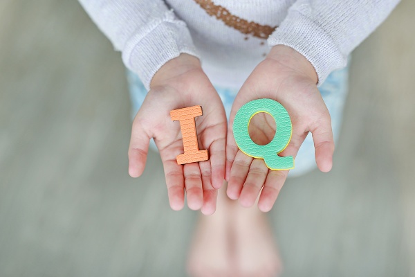IQテストのスコアだけでは、説明できない知的能力がある(写真:zilvergolf/stock.adobe.com) IQテストのスコアだけでは、説明できない知的能力がある(写真:zilvergolf/stock.adobe.com)