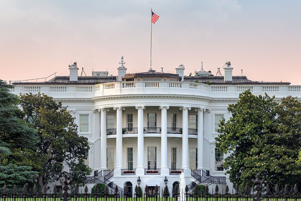 ホワイトハウスで権力を握る者にとって重要なのは、大統領との「近さ」だ（写真：lucky-photo／stock.adobe.com）