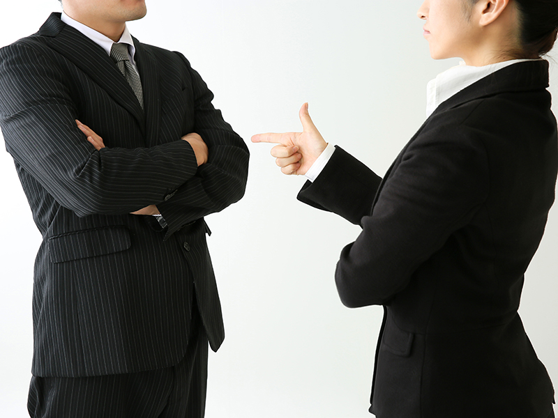 仕事ができないのを環境のせいにする人への対処法