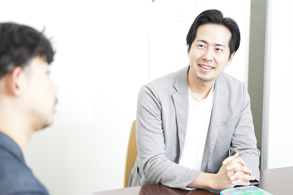 「採用は担当者1人が代わるだけでも成果がまったく違う。経営の機能の中で、これほど非科学的なものはないでしょう」と北野唯我さん