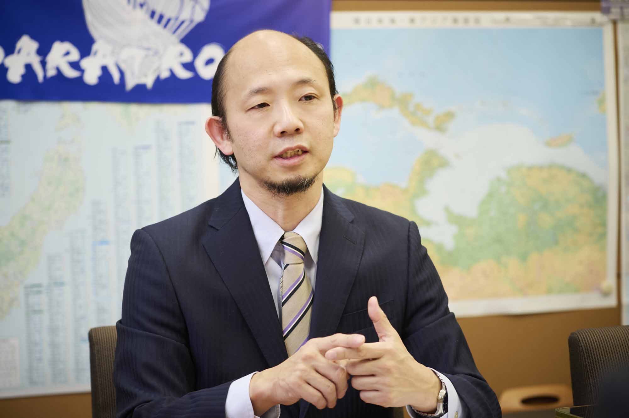 羽生田慶介(はにゅうだ・けいすけ)氏=オウルズコンサルティンググループ代表・CEO/2000年国際基督教大学教養学部卒業。経済産業省通商政策局でFTA交渉、ASEAN地域担当。キヤノン(経営企画・M&A担当)、 A.T. カーニー(戦略コンサルティング)、デロイトトーマツコンサルティング執行役員・パートナーを経て、20年にオウルズコンサルティンググループを設立。著書に『すべての企業人のためのビジネスと人権入門』 『稼げるFTA大全』(ともに日経BP)などがある。経済産業省大臣官房臨時専門アドバイザー、内閣府知的財産戦略本部国際標準戦略部会委員を務める。