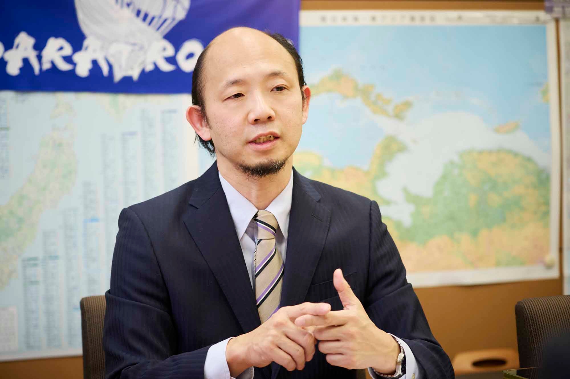 羽生田慶介(はにゅうだ・けいすけ)氏=オウルズコンサルティンググループ代表・CEO/2000年国際基督教大学教養学部卒業。経済産業省通商政策局でFTA交渉、ASEAN地域担当。キヤノン(経営企画・M&A担当)、 A.T. カーニー(戦略コンサルティング)、デロイトトーマツコンサルティング執行役員・パートナーを経て、20年にオウルズコンサルティンググループを設立。著書に『すべての企業人のためのビジネスと人権入門』 『稼げるFTA大全』(ともに日経BP)などがある。経済産業省大臣官房臨時専門アドバイザー、内閣府知的財産戦略本部国際標準戦略部会委員を務める。