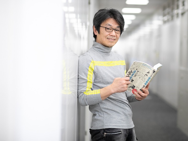 「経営戦略論は、極限までシンプルにしたら大きく二分できると考えています。ポジショニング派とケイパビリティ派の2つです」 「経営戦略論は、極限までシンプルにしたら大きく二分できると考えています。ポジショニング派とケイパビリティ派の2つです」