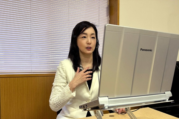 「NHKキャスターとしてまずは外側の話し方を整え信頼を得る。そこから武器として話し方を磨いてきました」(矢野さん) 「NHKキャスターとしてまずは外側の話し方を整え信頼を得る。そこから武器として話し方を磨いてきました」(矢野さん)