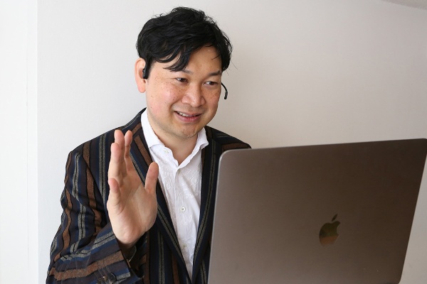 「話をする大前提として、相手の価値観をしっかり見極めることです」(犬塚さん) 「話をする大前提として、相手の価値観をしっかり見極めることです」(犬塚さん)