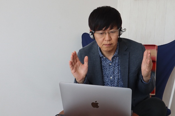 「いずれも話し方の悩みに対する具体的なアドバイスですね」(土井さん) 「いずれも話し方の悩みに対する具体的なアドバイスですね」(土井さん)