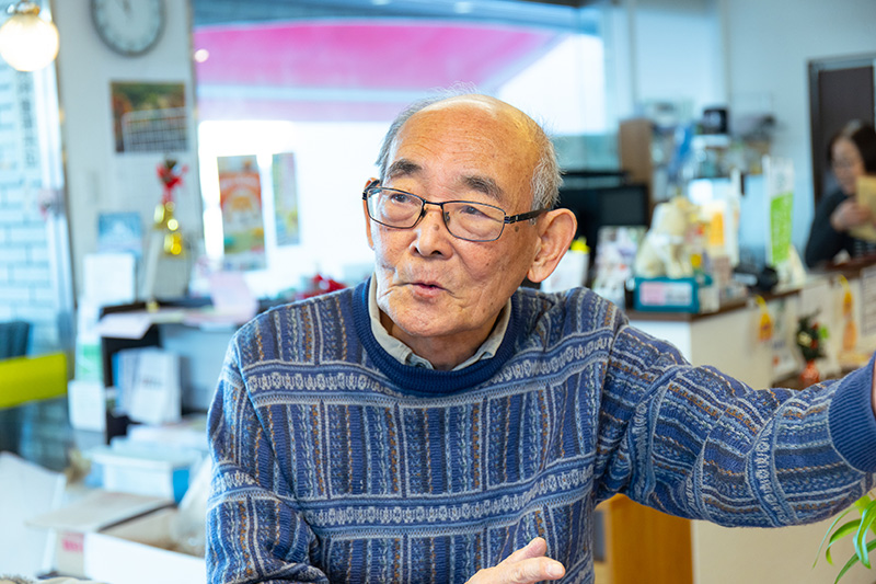 水野兼太郎さんは歴史好きで、歴史小説の文庫棚も充実している。個人的には佐伯泰英の『居眠り磐音』シリーズ(文春文庫)が好みとのこと 水野兼太郎さんは歴史好きで、歴史小説の文庫棚も充実している。個人的には佐伯泰英の『居眠り磐音』シリーズ(文春文庫)が好みとのこと
