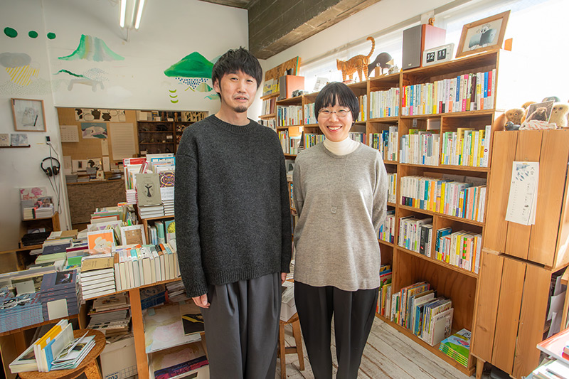 名古屋「ON READING」 出版もギャラリーも運営する街の書店 | 日経BOOK