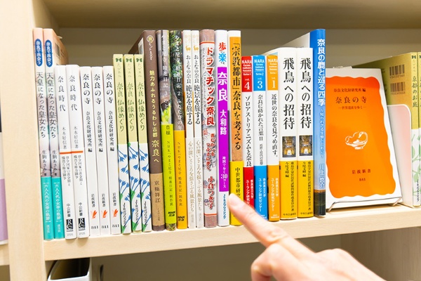 「頭塔」は『奈良の寺』(奈良文化財研究所編/岩波新書)にも紹介されている 「頭塔」は『奈良の寺』(奈良文化財研究所編/岩波新書)にも紹介されている