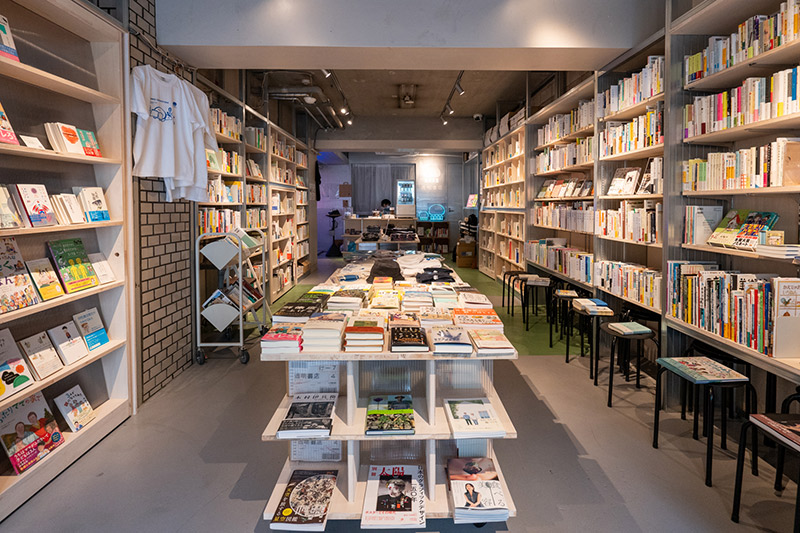 店内の全景。店にある本は3000冊弱