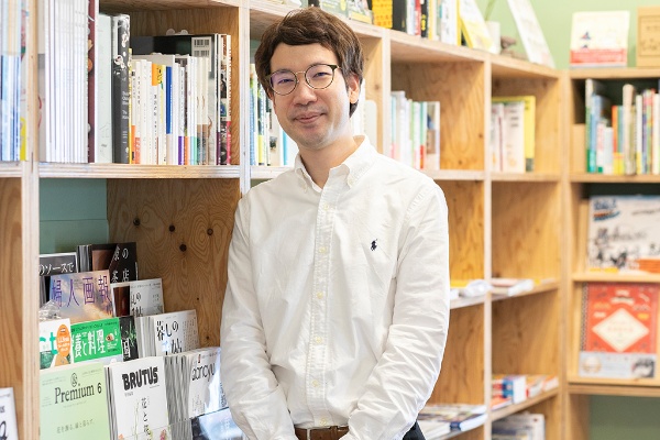 「アルバイトを募集すると、応募者の大半が女性です」と話す渡辺秀行さん 「アルバイトを募集すると、応募者の大半が女性です」と話す渡辺秀行さん