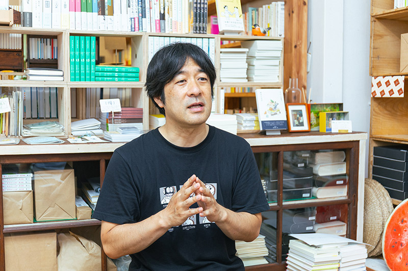 「私は団塊ジュニア世代。競争が厳しかった。通っていた大阪の市立中学校は1学年15クラスありました」