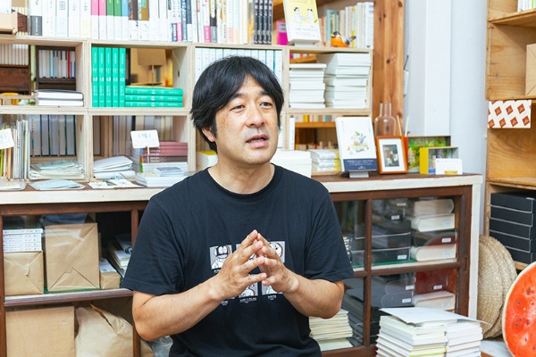「私は団塊ジュニア世代。競争が厳しかった。通っていた大阪の市立中学校は1学年15クラスありました」 「私は団塊ジュニア世代。競争が厳しかった。通っていた大阪の市立中学校は1学年15クラスありました」