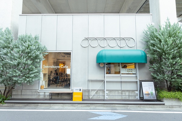 梅屋敷ブックフェスタの会場となる仙六屋カフェ。梅屋敷駅に近い京浜急行のガード下にある 梅屋敷ブックフェスタの会場となる仙六屋カフェ。梅屋敷駅に近い京浜急行のガード下にある