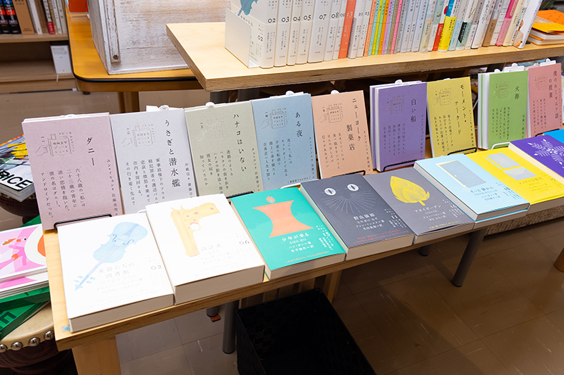 中段に並ぶのが「韓国文学ショートショート」シリーズ