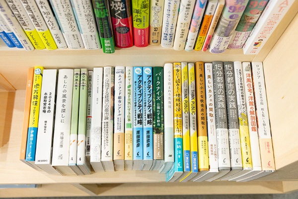 都市論やまちづくりの本がそろう 都市論やまちづくりの本がそろう