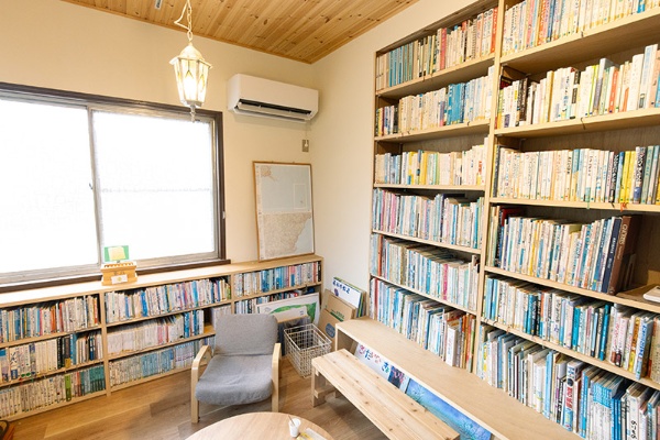 湯河原にあった「こみち文庫」の蔵書を引き継いだ子ども図書館 湯河原にあった「こみち文庫」の蔵書を引き継いだ子ども図書館