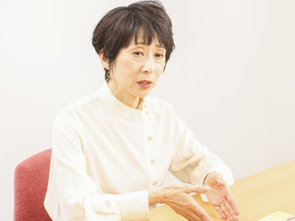 増田ユリヤ(ますだ ゆりや) 増田ユリヤ(ますだ ゆりや)