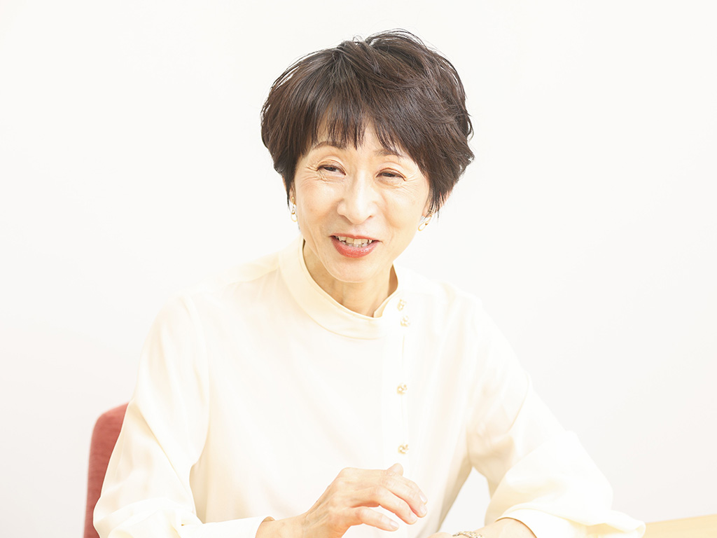 増田ユリヤ(ますだ ゆりや) 増田ユリヤ(ますだ ゆりや)