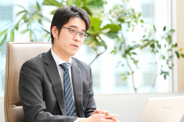 「『ビジネスと人権』の取り組みは、自分たちで何がより深刻で優先すべき人権リスクかを考えながら、できるところからでもまずは着手するべきだ」と話す塚田さん