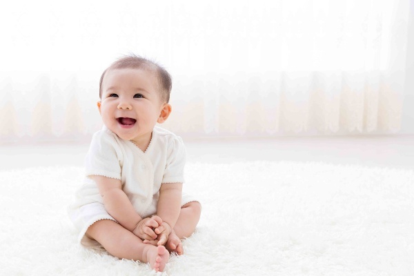経済的な負担が大きいため、子どもを生むことを控える動きがある(写真/shutterstock)