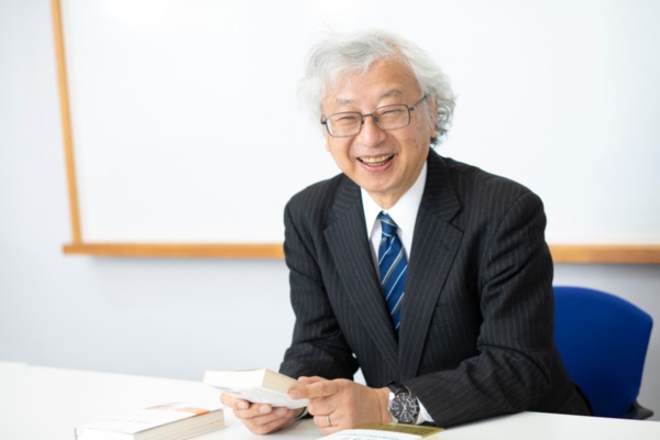 「信頼できるしっかりした内容ながら、スーッと頭に入ってきますよ」