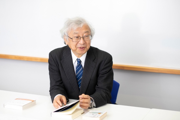 「日本企業で働く人が読むと、身につまされる内容かも」と話す伊藤さん