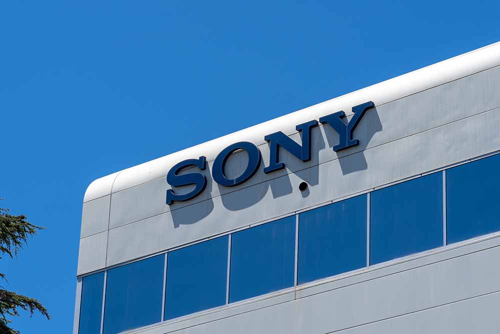 ソニーグループは自社IPをグループ内で多面展開する構造を築いている（写真：JHVEPhoto/stock.adobe.com）