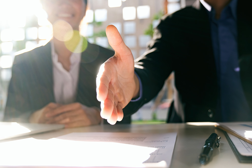 人材採用には絶対に妥協しない（写真：ijeab／stock.adobe.com）