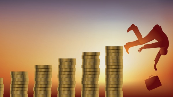 順調にお金を増やしているつもりが、思わぬ結果を招くことも(Pictrider/Shutterstock.com)