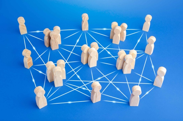 ポーターは事業間の相互関係にも着目した(写真/Shutterstock)