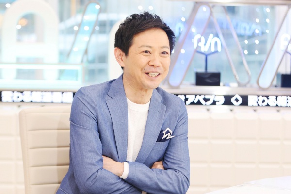 「文は人なり、という言葉がありますが、しゃべりも人なり、ですよね。だから、アナウンサーの私は毎日皆さんに自分の恥をさらしながら……鍛錬を重ねています(笑)」 「文は人なり、という言葉がありますが、しゃべりも人なり、ですよね。だから、アナウンサーの私は毎日皆さんに自分の恥をさらしながら……鍛錬を重ねています(笑)」